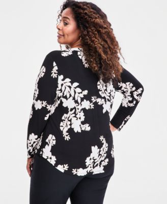 Plus Size Zip-Pocket V-Neck Long-Sleeve Top