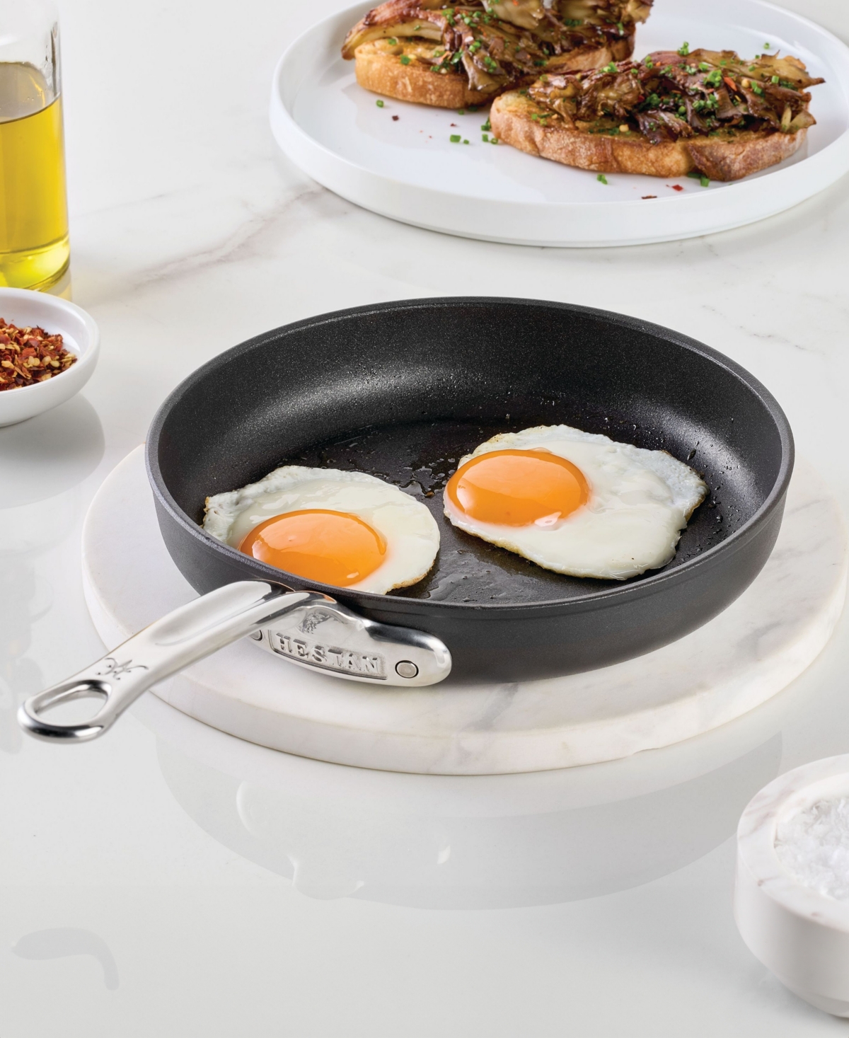 Hestan Titum Fusion Nonstick 8" Egg Pan
