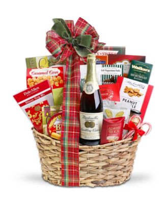 Holiday Wish List Favorites Gift Basket Set, 24 Piece