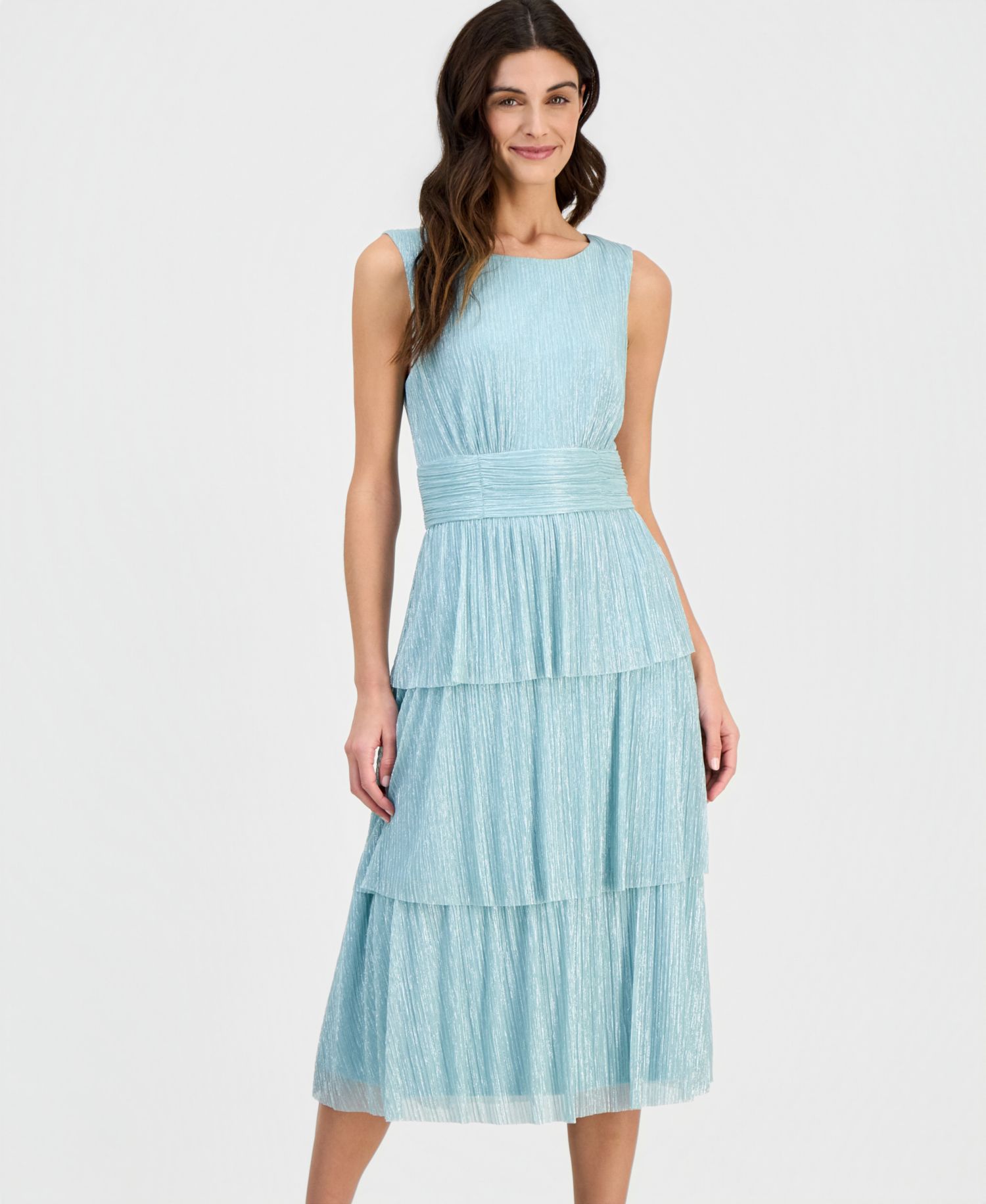Women's Tiered Textured Sleeveless Midi Dress
