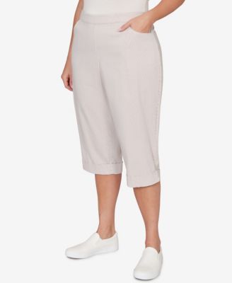 Plus Size Classic Stretch Stripe Clamdigger Capri Pants