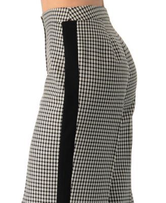 Women's Checkered Wide-Leg Trousers With Side Stripe