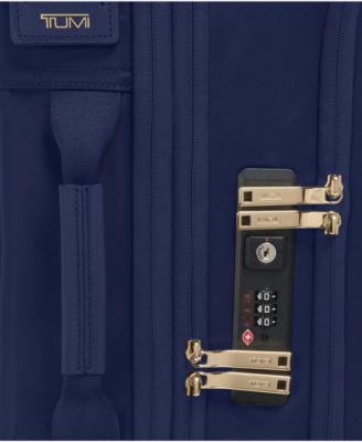 Voyageur Small Leger International Expandable Carry-On Spinner