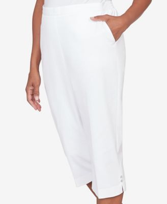 Petite Classic Solid Twill Button Hem Capri Pants