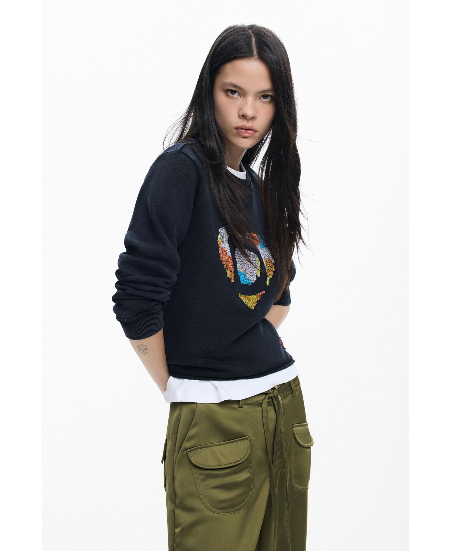 Women's Sweatshirt Logo Beads