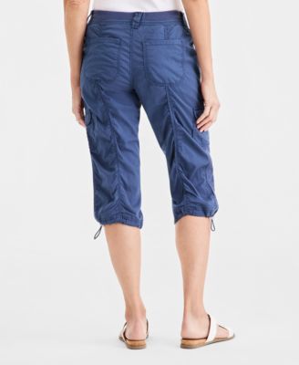 Petite Mid-Rise Cargo Capri Pants