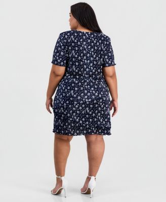 Plus Size Floral Ruffle-Tiered V-Neck Sheath Dress