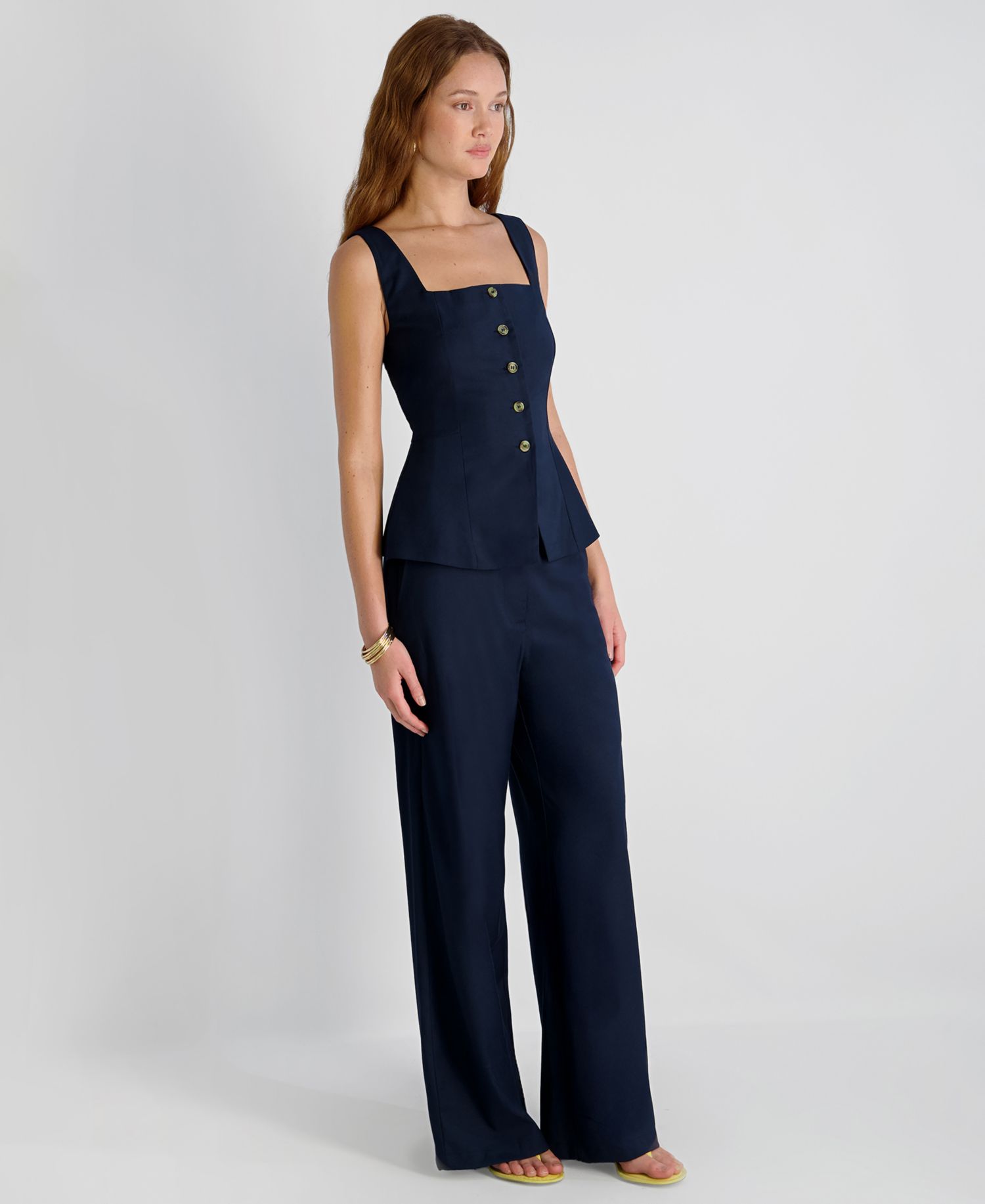 Women's Twill High-Rise Relaxed Ankle Trousers