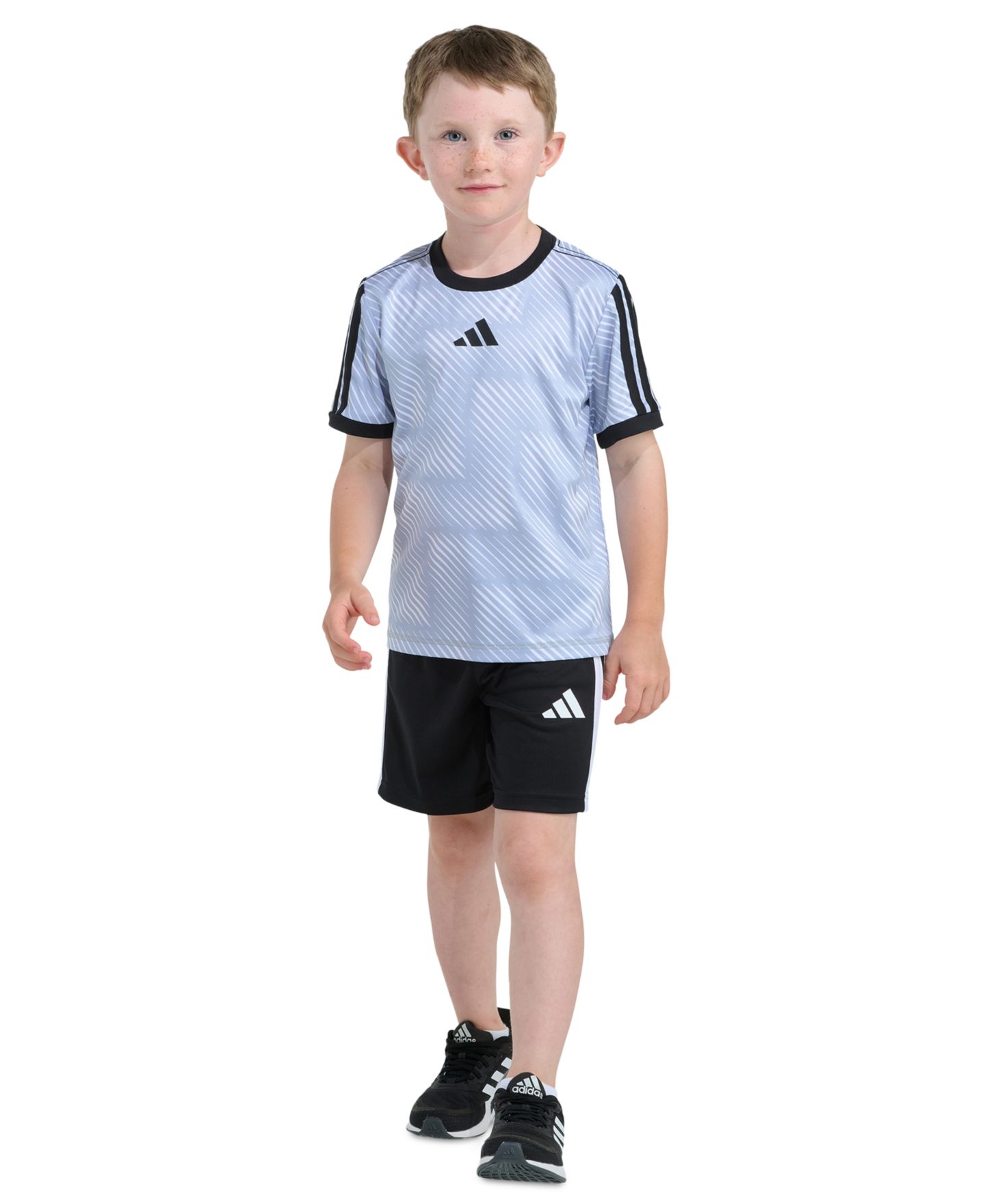 adidas Boys' 2T-7 Printed T-Shirt and Shorts, 2-Piece Set, цвет: Чёрный / Синий — фото 1