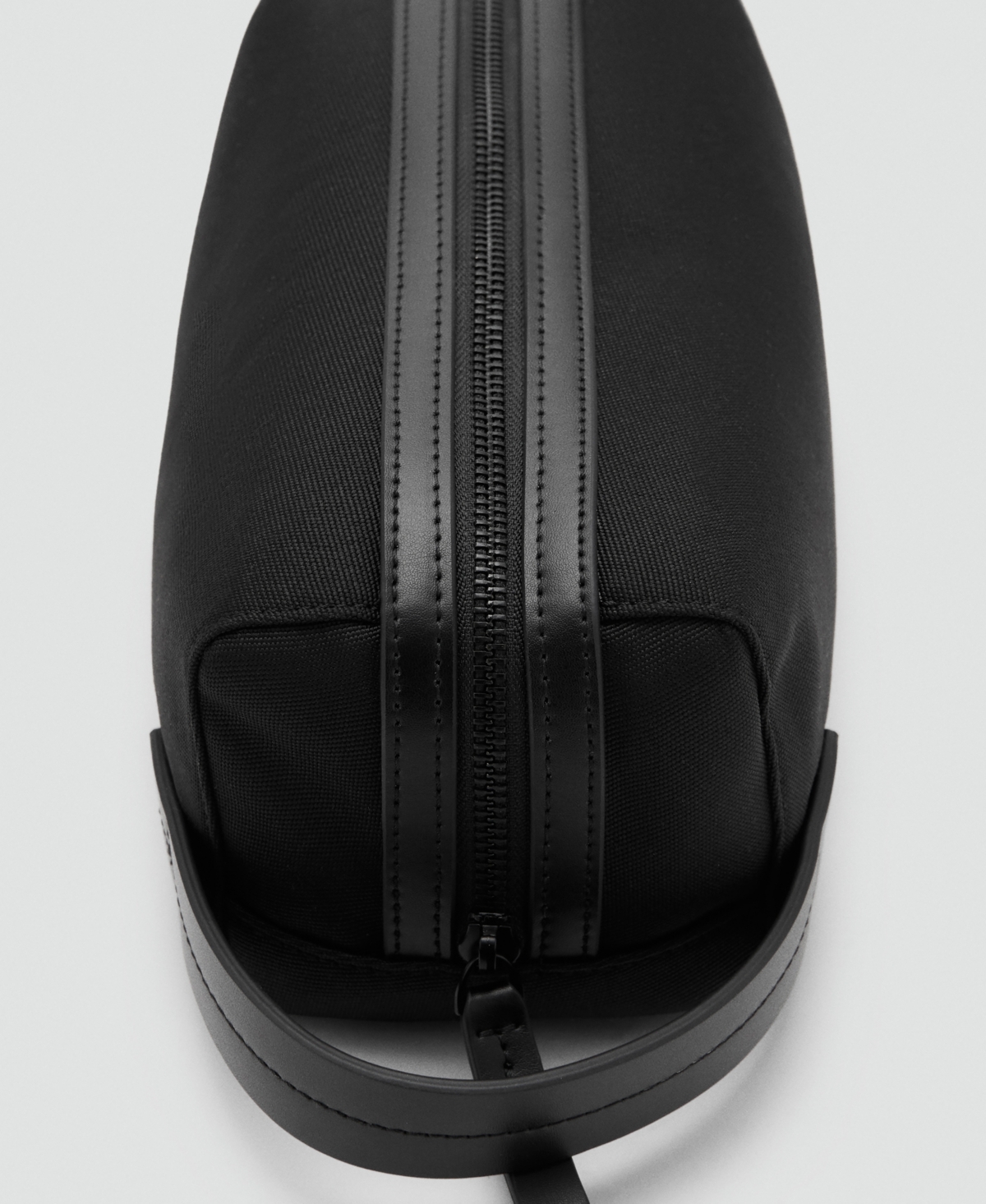 Mango Men's Leather Details Toiletry Bag