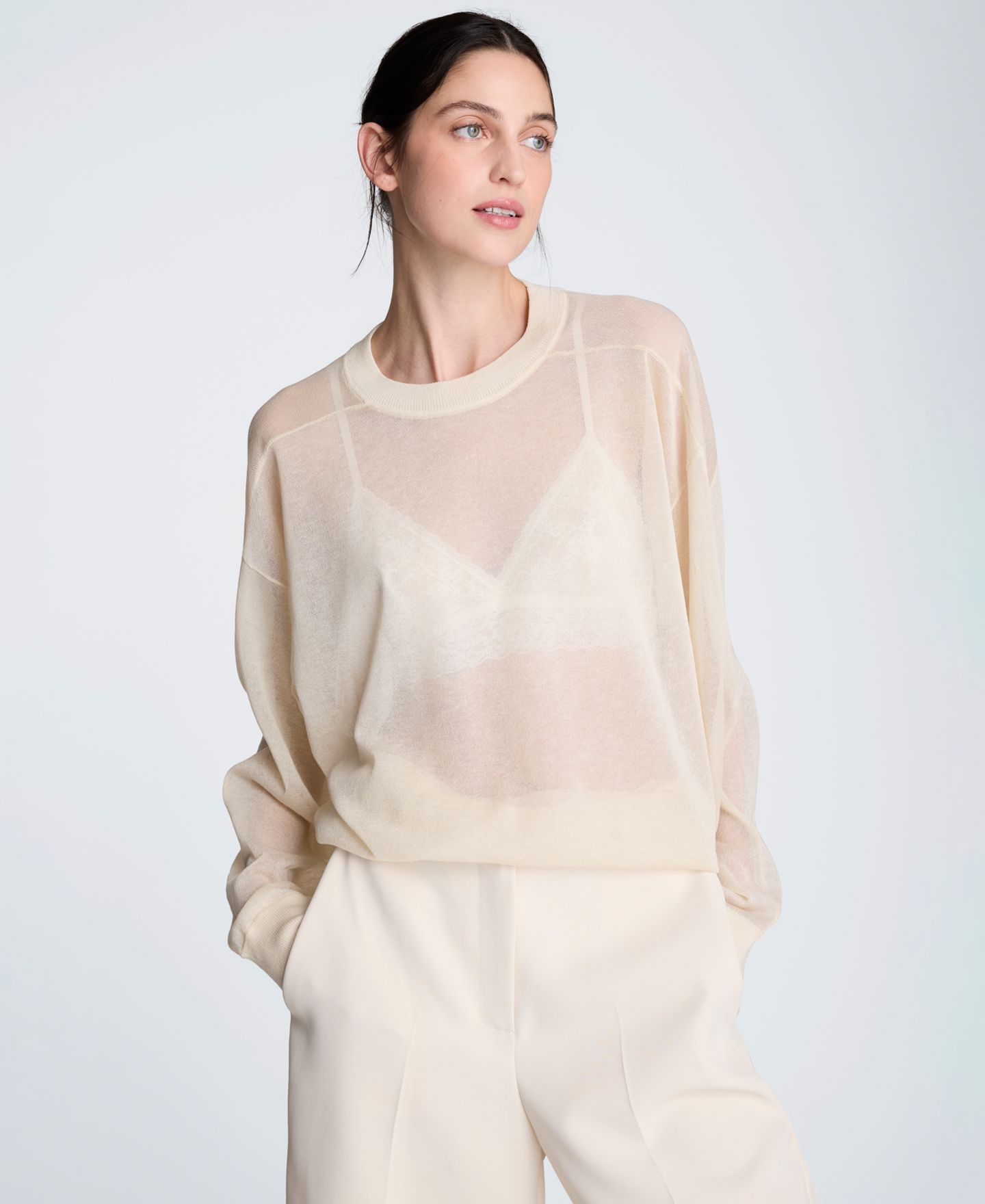 Женский свитер Kenneth Cole Oversized Sheer Crewneck, цвет: Устричный — фото 4
