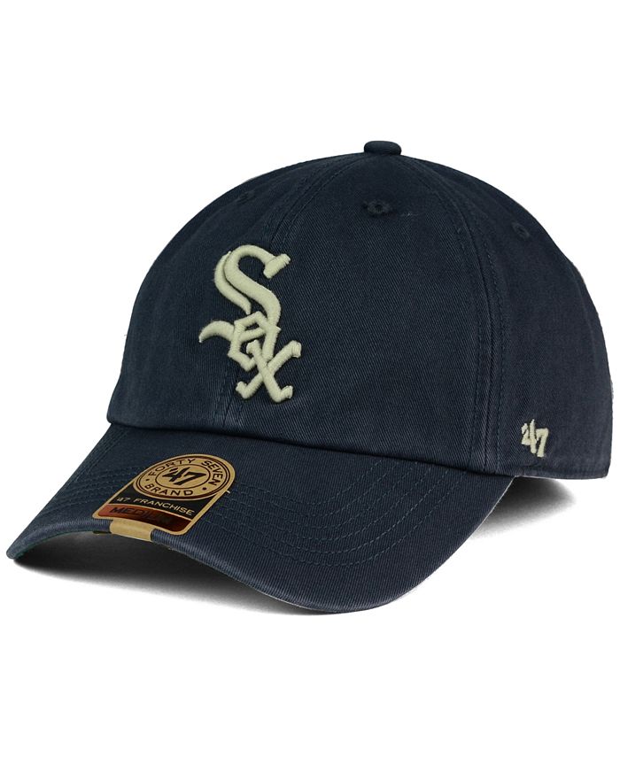 47Brand Chicago White Sox Black on Black Classic Snapback Cap