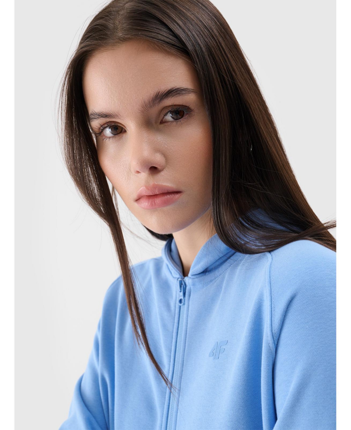 4F Women's zip-up hoodie