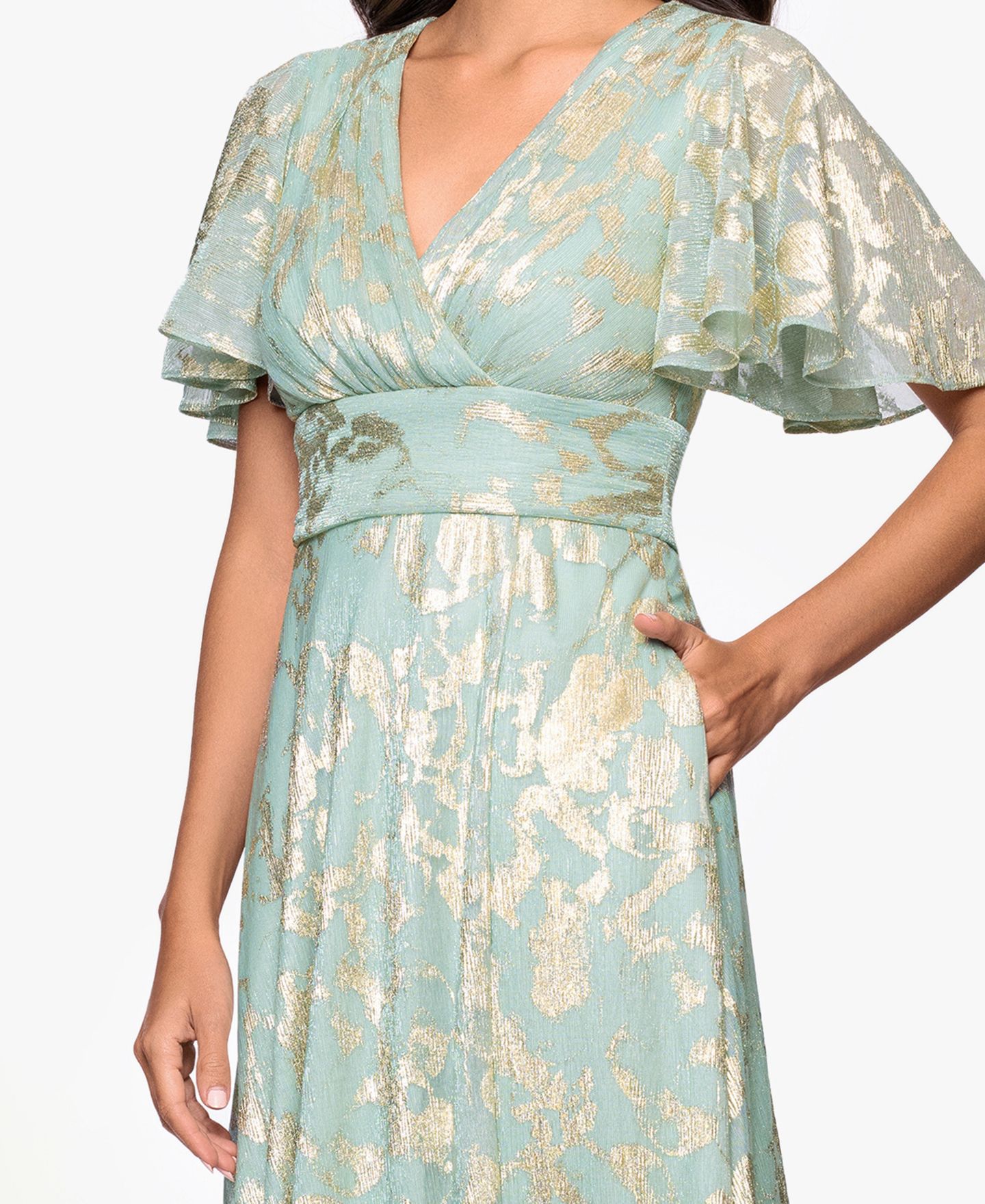 Женское платье Betsy & Adam Foil Print V-Neck Gown, цвет: Шалфейный / Золотой — фото 4