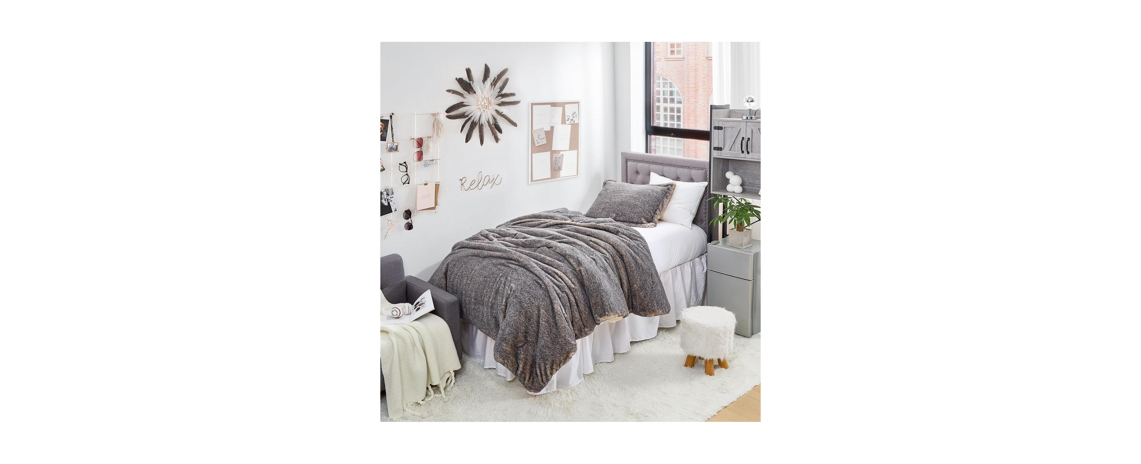 Coma Inducer Polar Wolf - Coma Inducer Oversized Twin Comforter Set