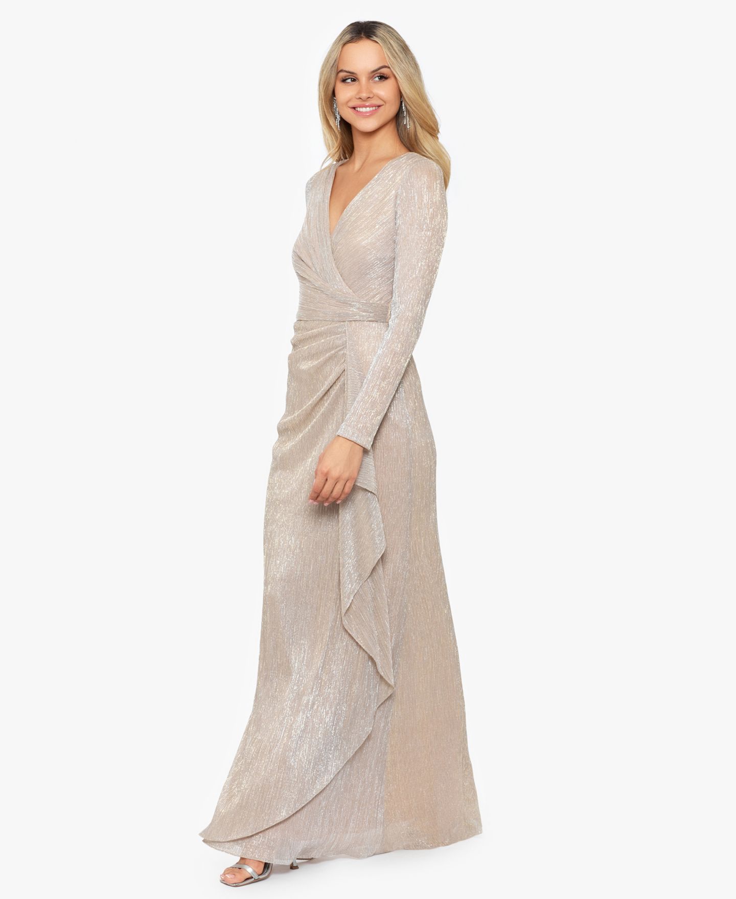 Женские платья Betsy & Adam Metallic Ruffled Gown, цвет: Золотой / Серебряный — фото 2
