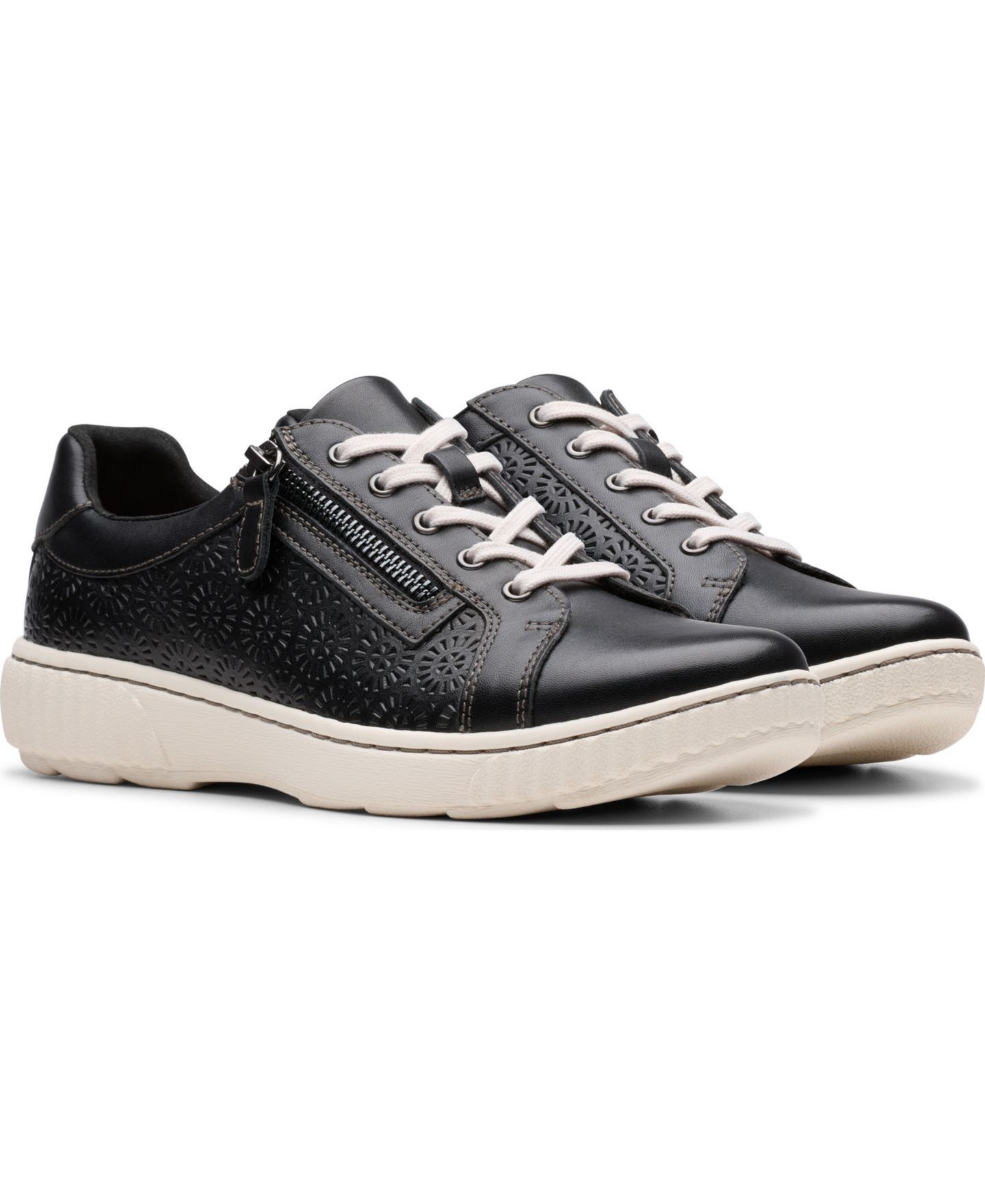 Женские кроссовки Clarks Caroline Rio Lace-Up, цвет: Серебряный кожаный — фото 1