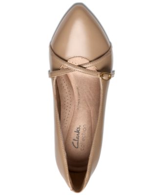 Women's Kepley Star Kitten Heel Dress Pumps