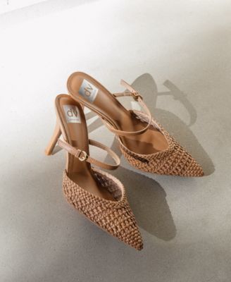 Women's Geanie Raffia Pointed Toe Pumps