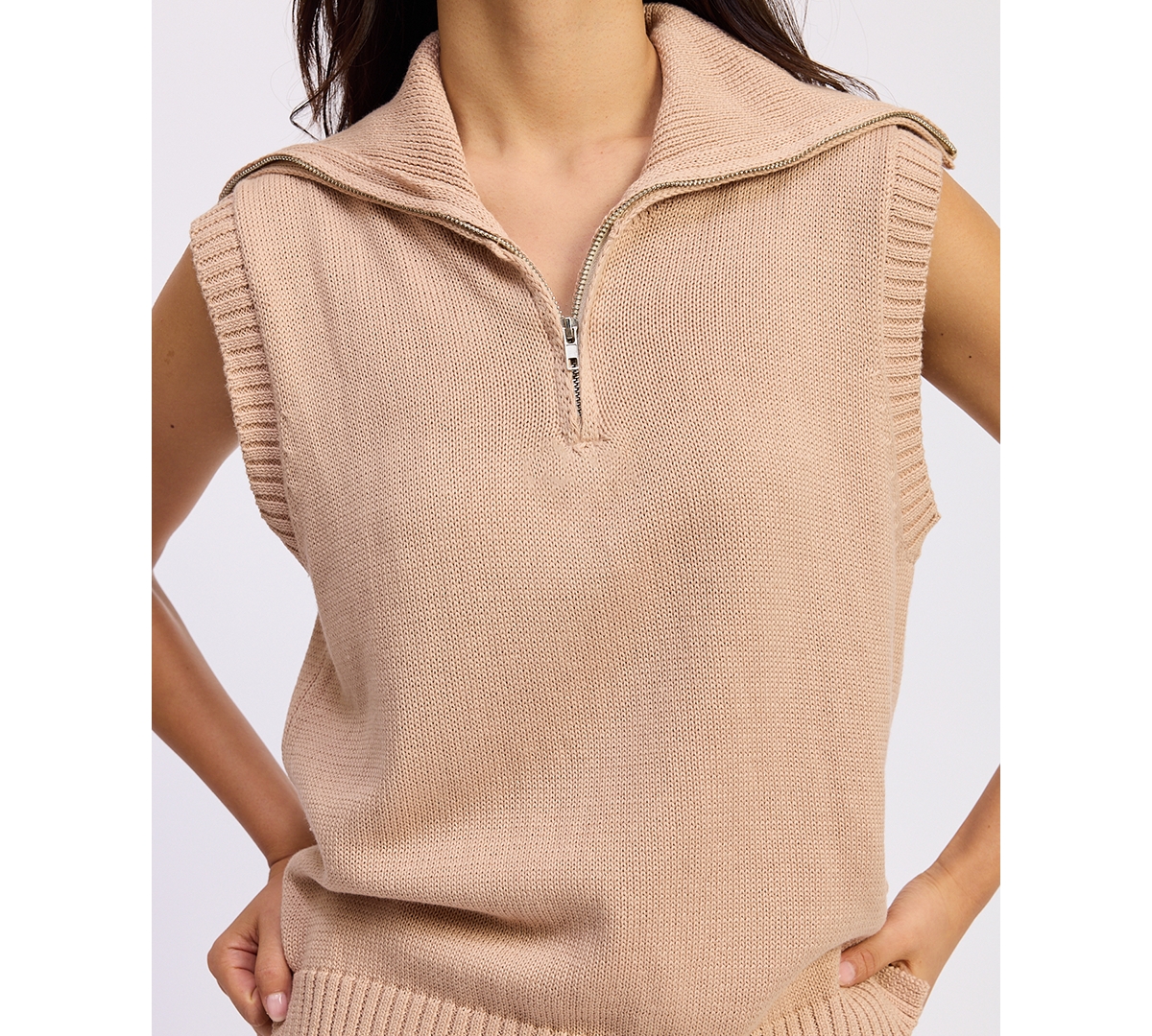 En Saison Women's Teryll V-Neck Sweater