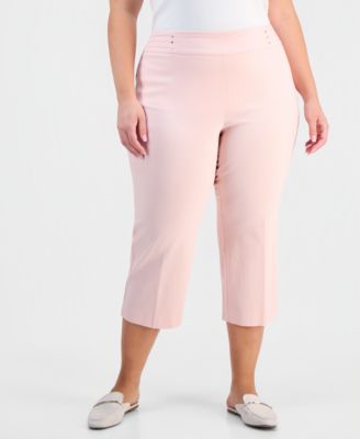 Plus Size Tummy Control Pull-On Capri Pants