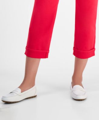 Women's Mid-Rise Curvy Capri Jeans