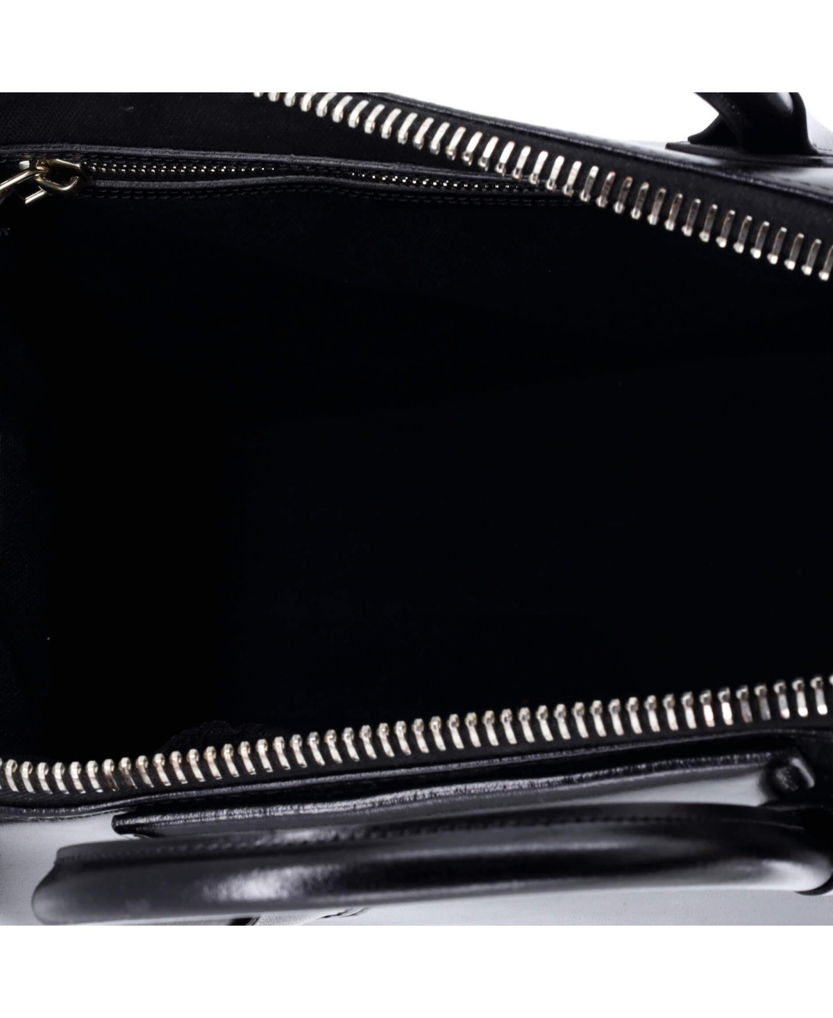 Pre-Owned Givenchy Medium Antigona Bag Glazed Leather