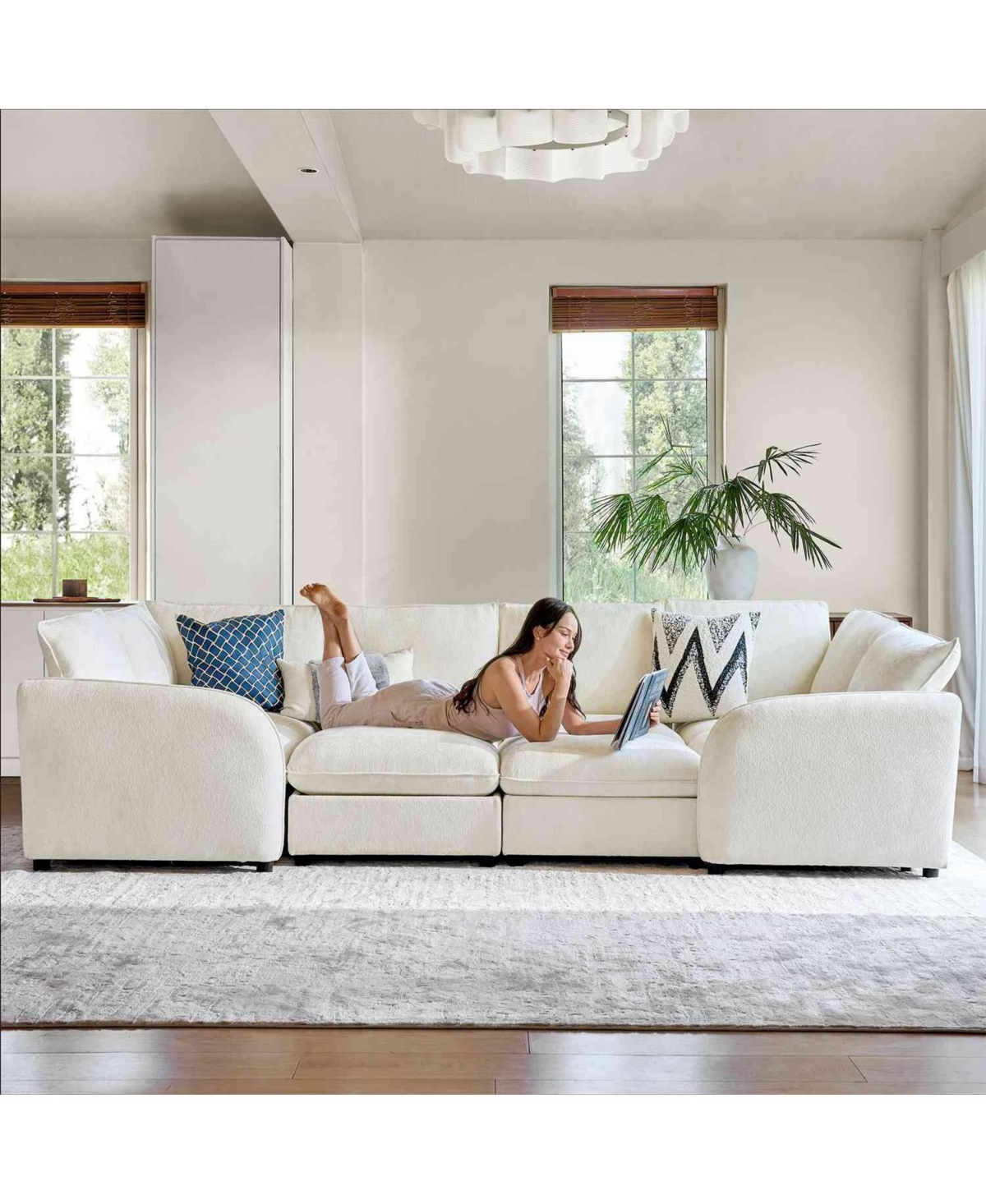 Hulala Home Terencio 128.5" Modern Storage Modular Sectional Sofa with Hassle-free Assembly