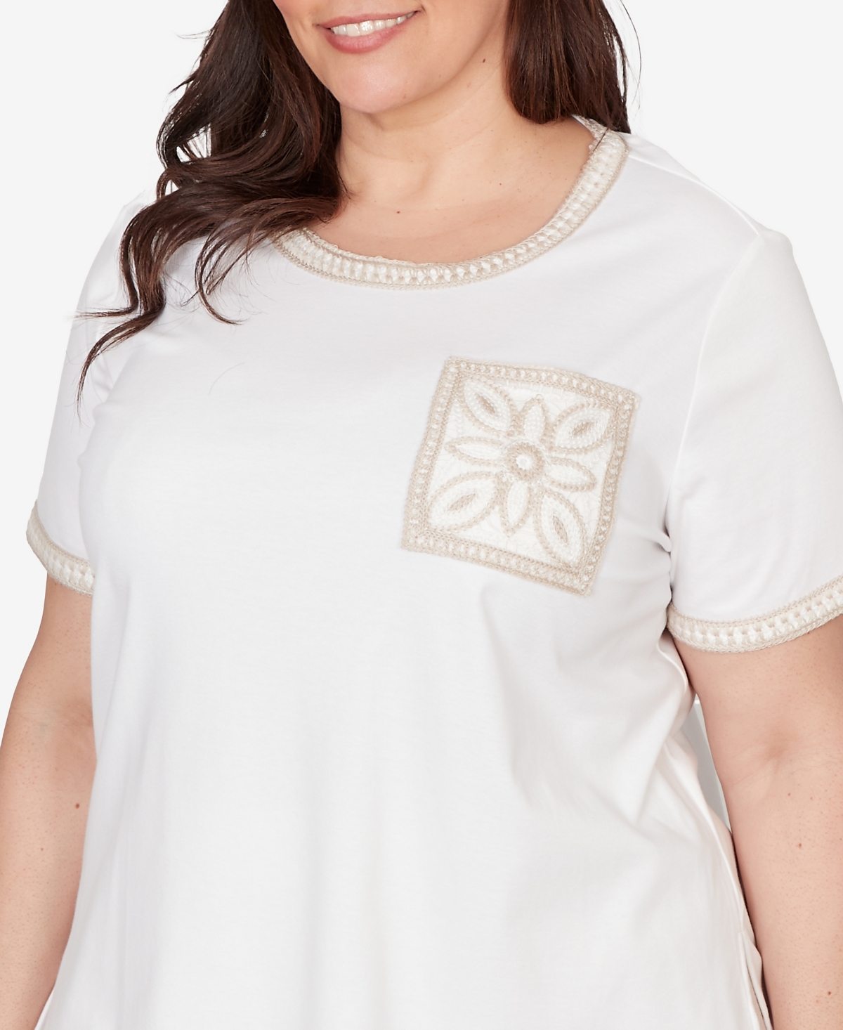 Alfred Dunner Plus Natural Wonder Crochet Pocket Short sleeve T-shirt