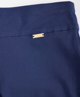 Petite Tummy-Control Pull-On Capri Pants