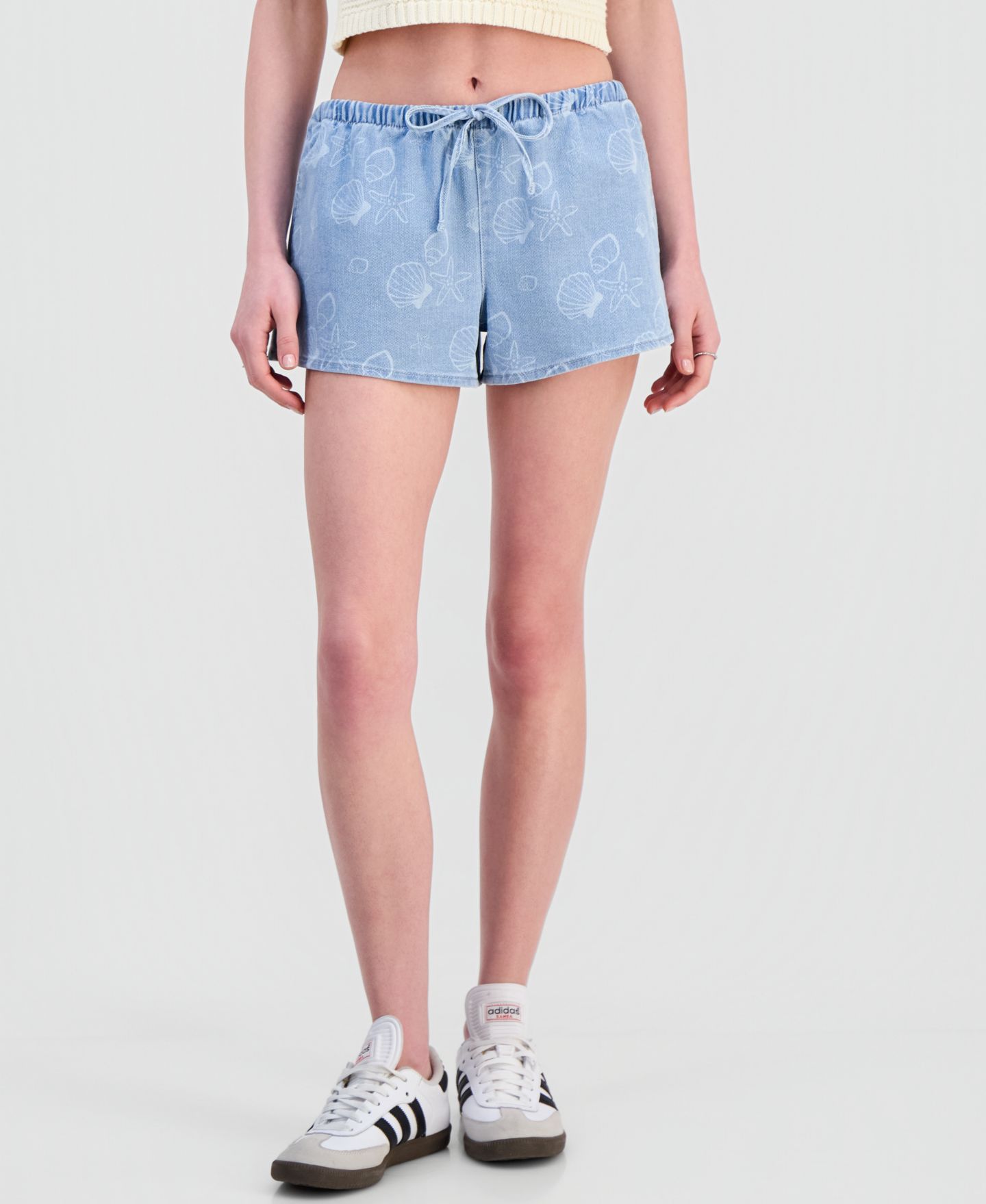 Женские шорты Vanilla Star Juniors' Seashell-Print Drawstring, цвет: Морской ракушечный — фото 1