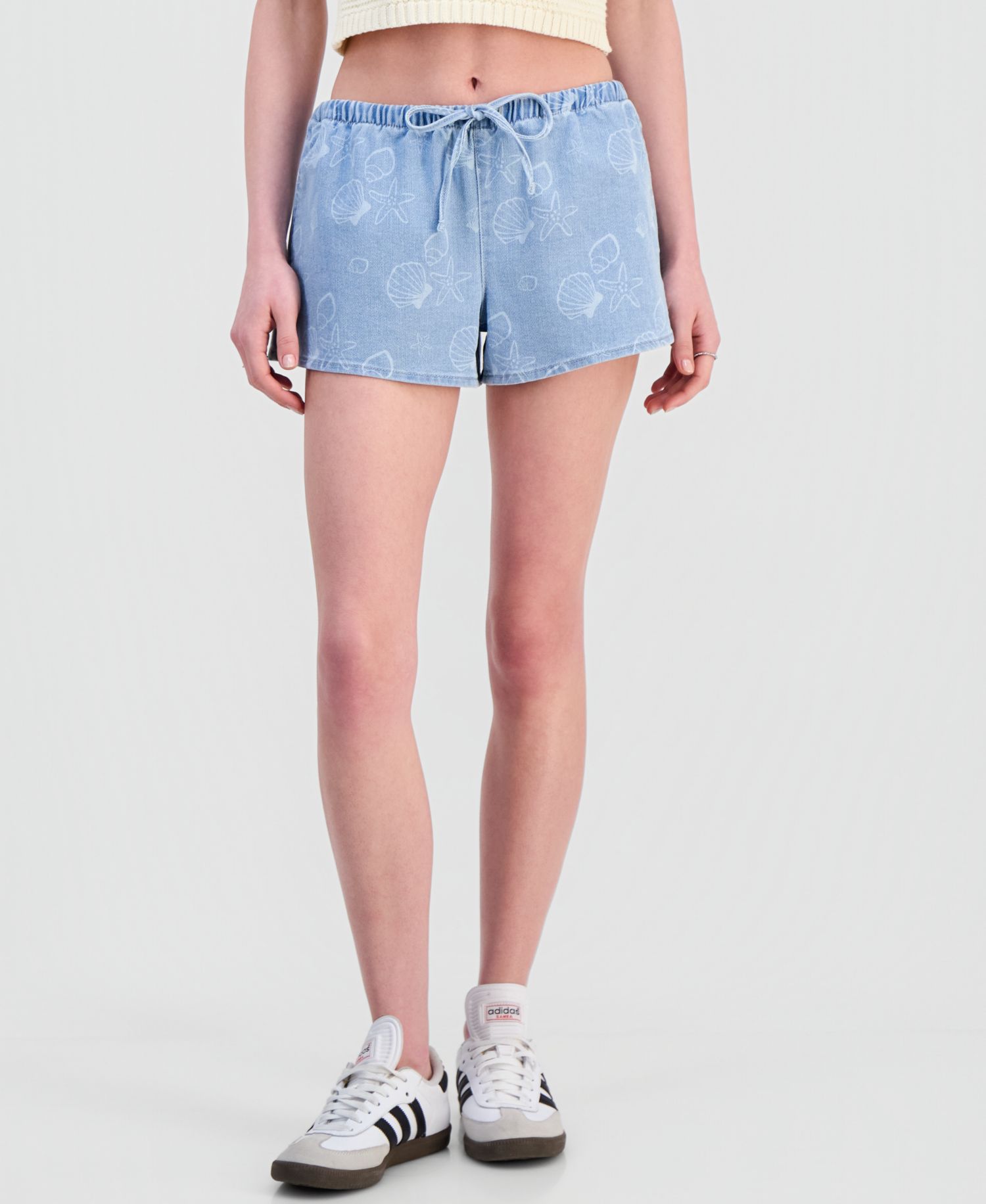 Juniors' Seashell-Print Drawstring Shorts