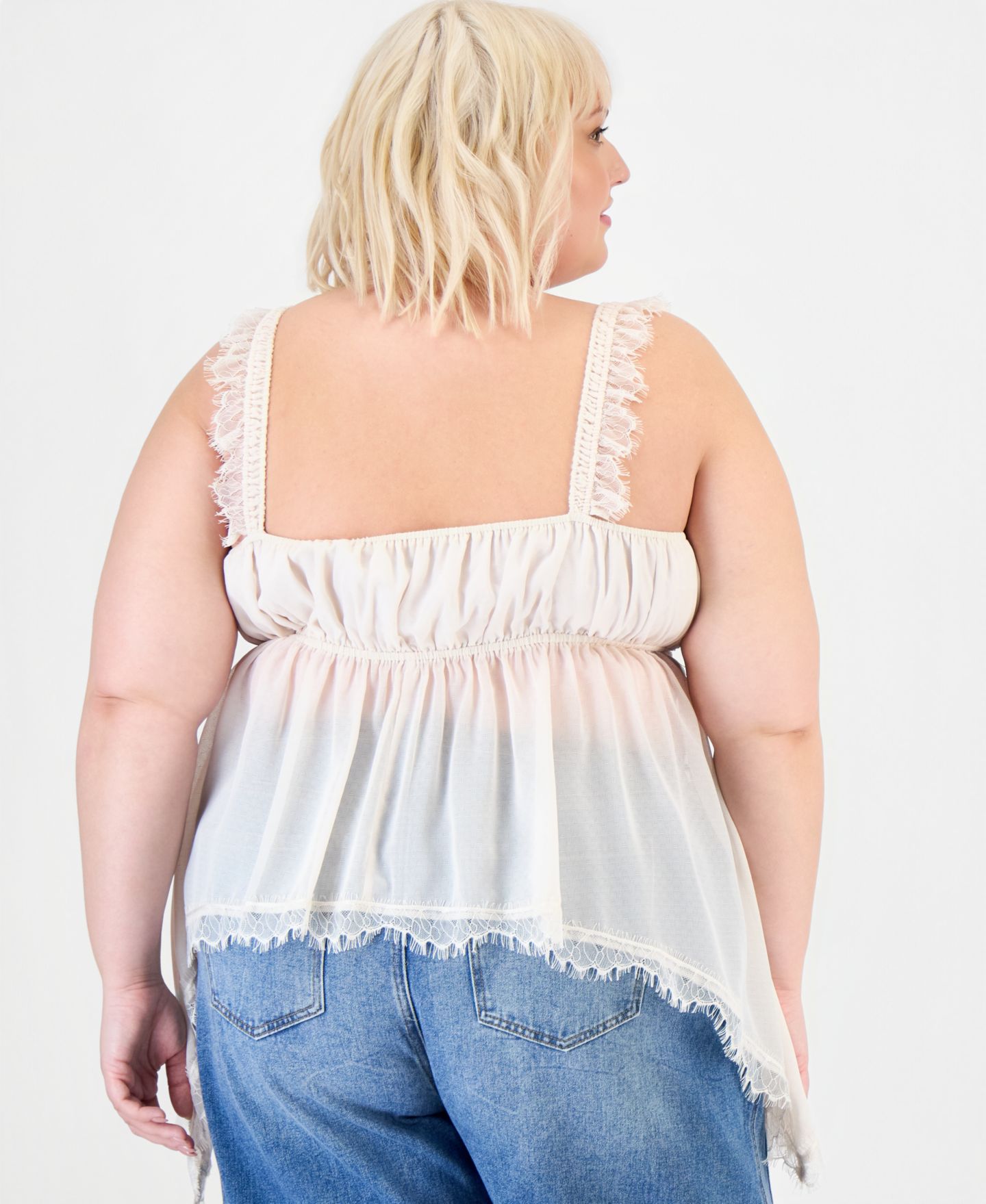 Женский топ And Now This Trendy Plus Size Lace-Trim High-Low Top, цвет: Слоновая кость — фото 2