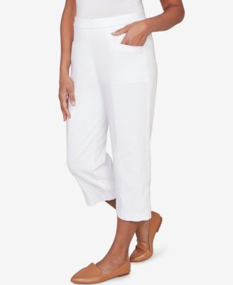 Petite The Royal Treatment Relaxed Flat Front Patch Pocket Capri Pants