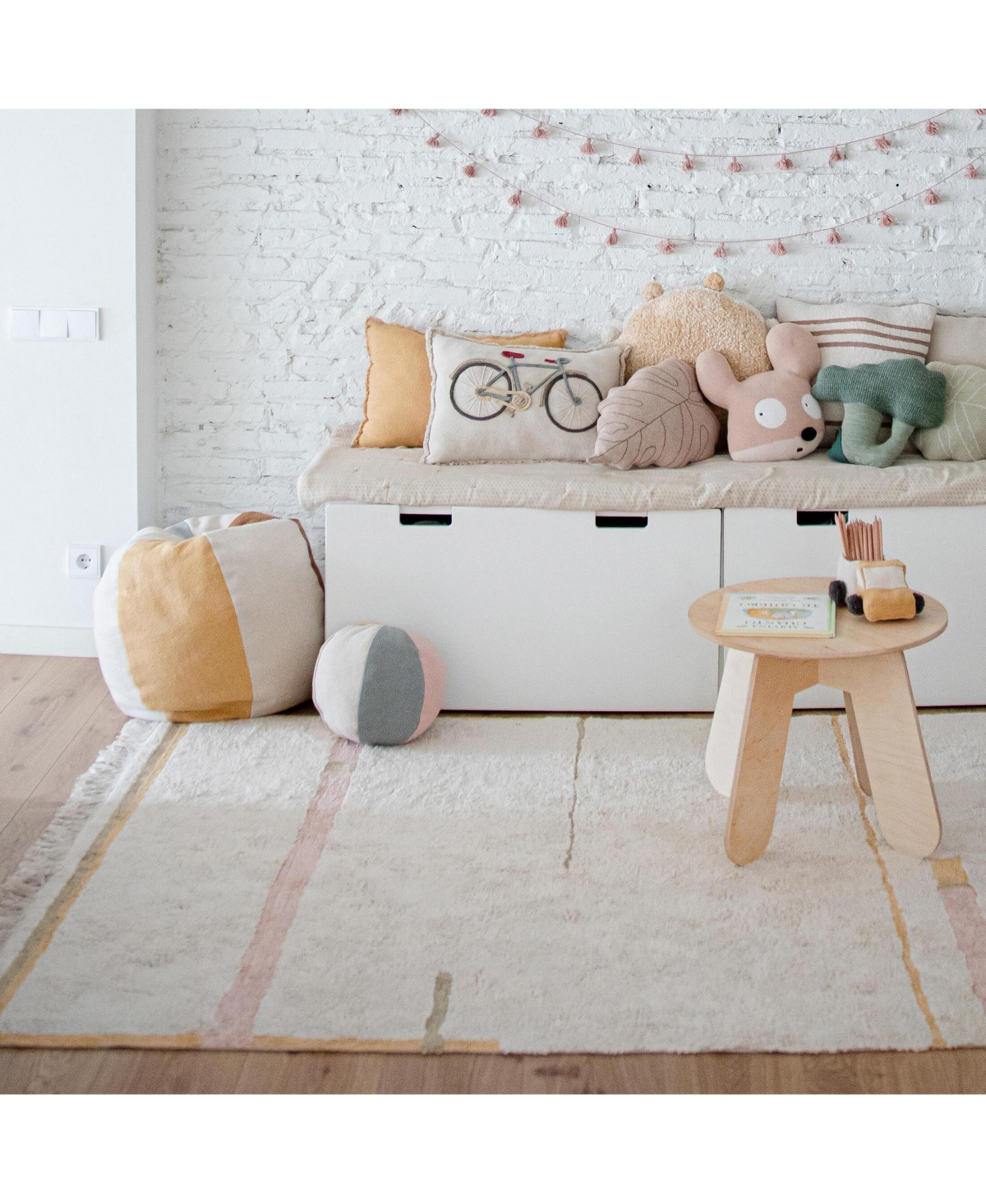 Lorena Canals Cushion Ball