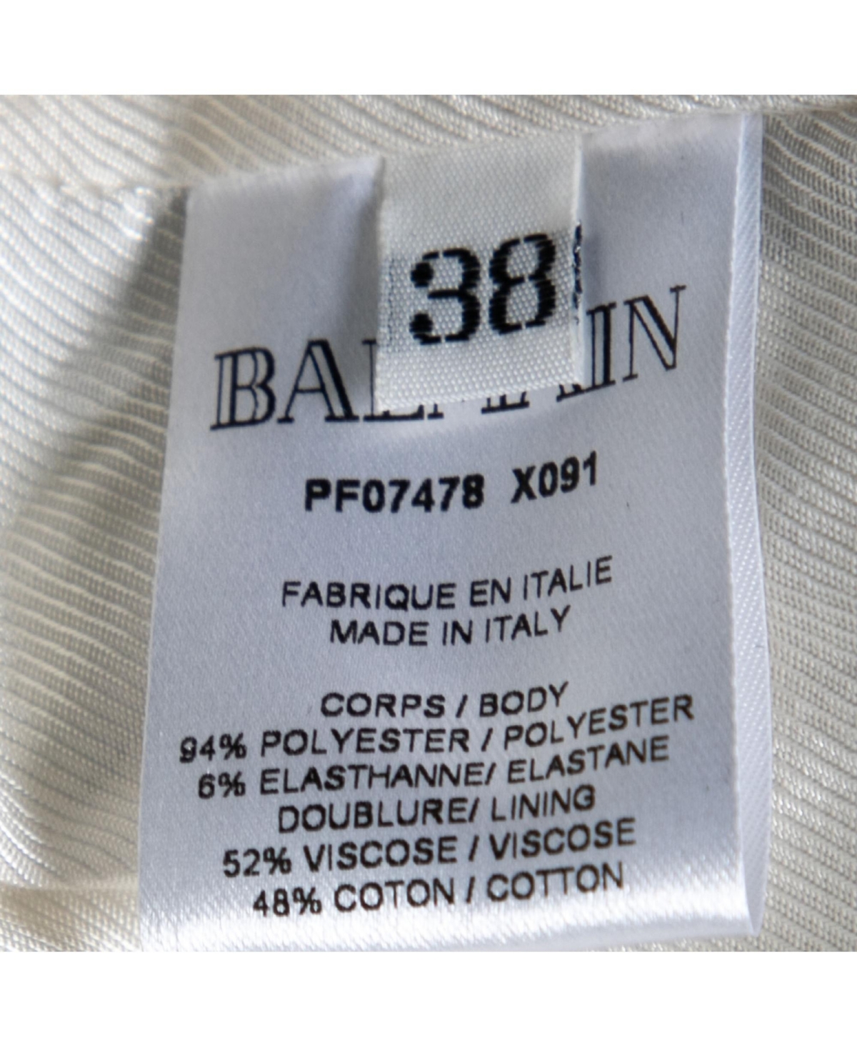 Pre-Owned Balmain Women's Silver Holographic Quilted Open Front Jacket