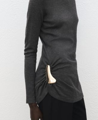 Women's Brooch Turtleneck Sweater