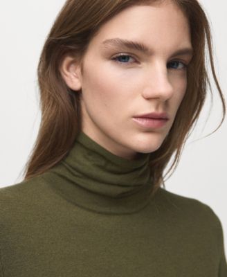 Women's Brooch Turtleneck Knitted Dress