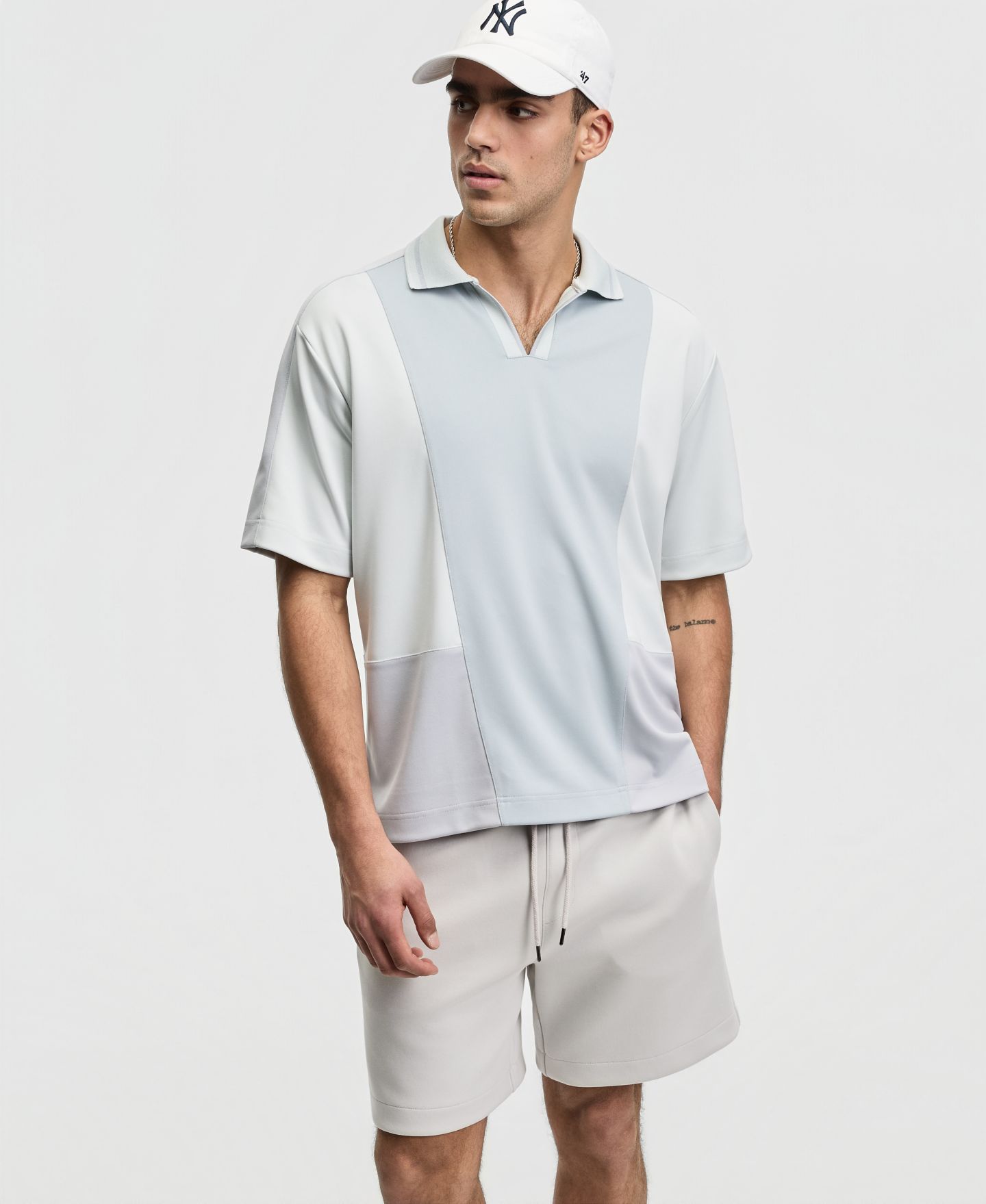 Мужское поло Mode of One Relaxed-Fit Spliced Polo Shirt, цвет: Ледяной — фото 2