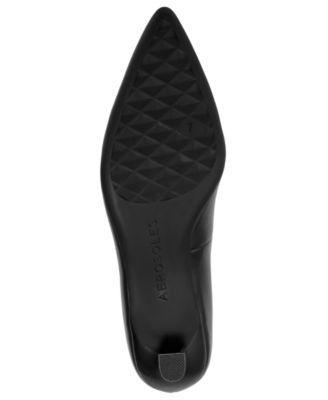 Women's Rana Kitten Heel Pumps