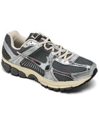 Men's Zoom Vomero 5 Casual Sneakers from Finish Line