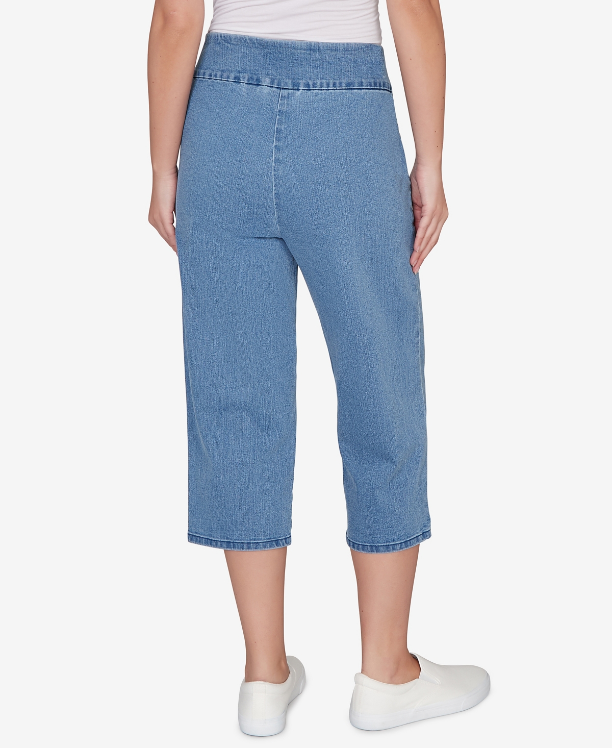 Alfred Dunner Women's Austin Floral Butterfly Printed Denim Capri Jeans