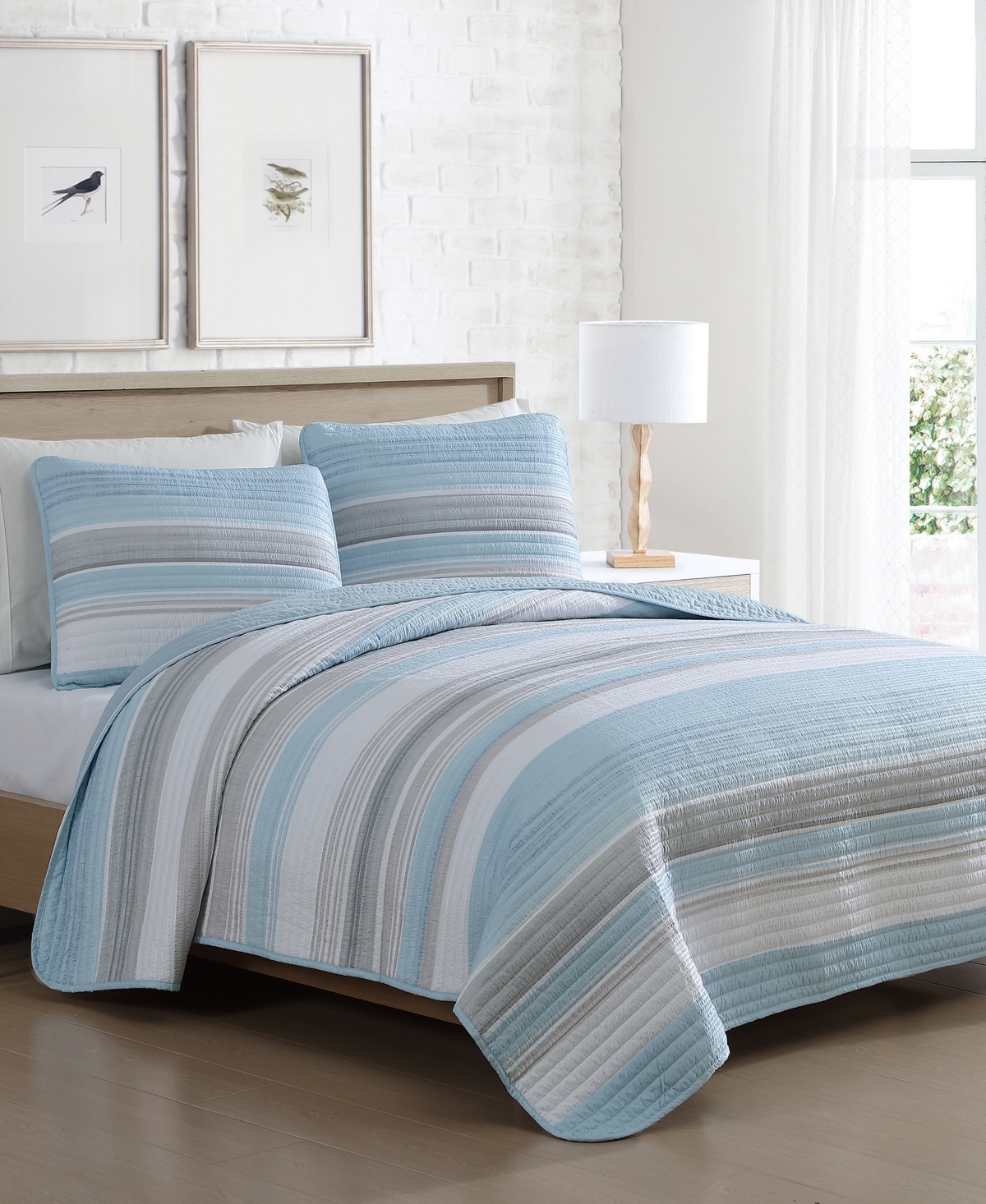Beatrice Home Fashions Coralinn Stripe 3-Pc. Quilt Set