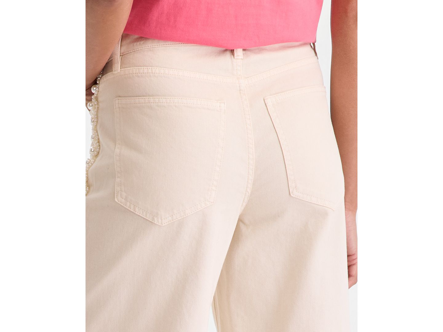 Женские джинсы On 34th High-Rise Cropped Faux-Pearl-Trim, цвет: Экрю варёный — фото 4