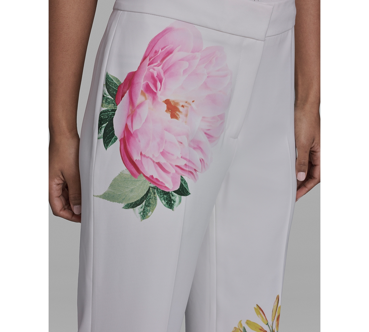 Karl Lagerfeld Paris Petite Mid Rise Floral Print Pants
