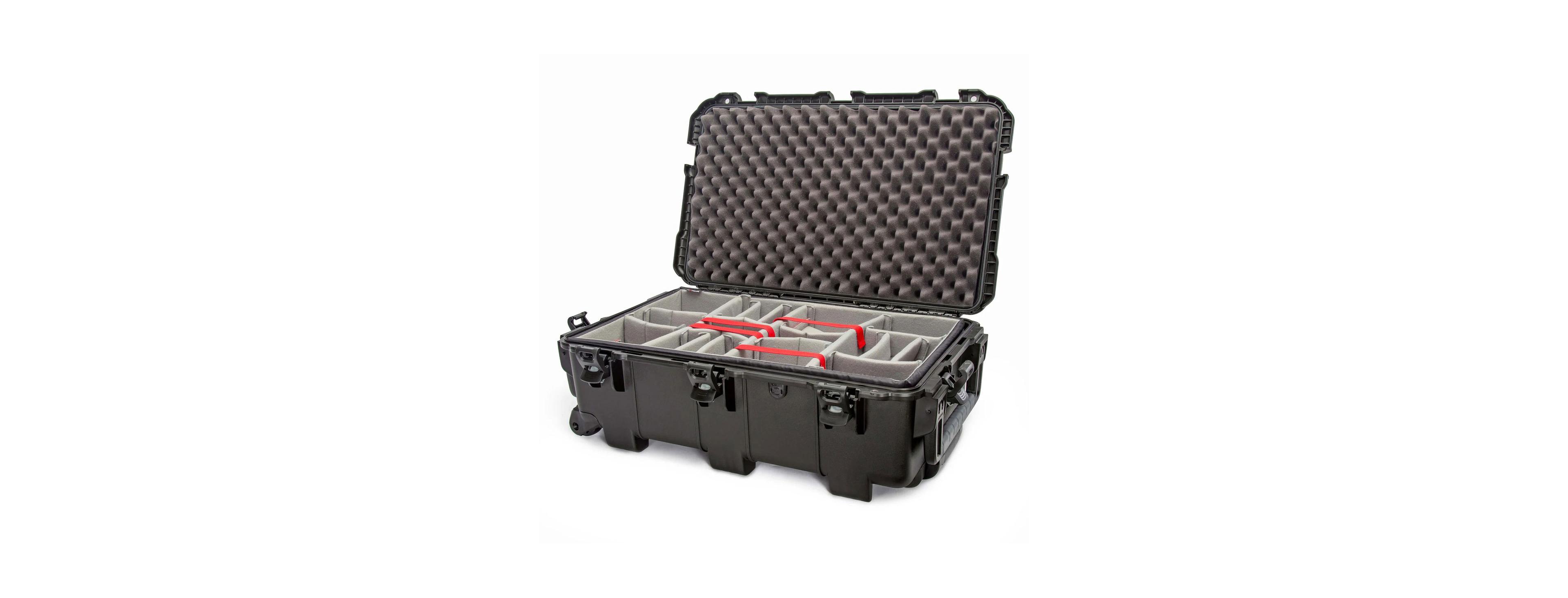Nanuk 962 Wheeled Waterproof Hard Case with Padded Divider