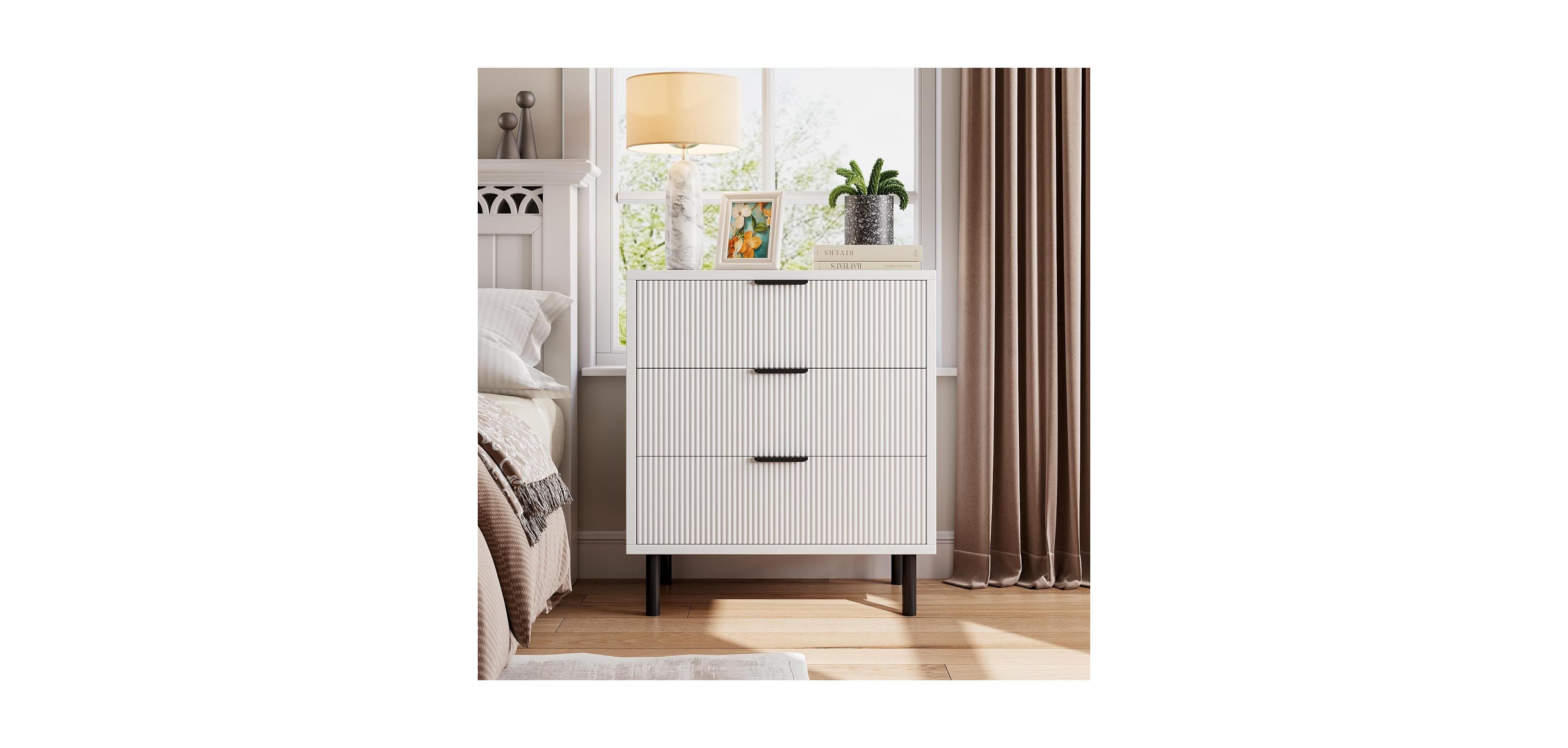 Gaomon White Fluted 3 Drawers Dresser, Wide Wood Chest of Drawers, Modern Storage Dresser Chest of Drawers Organizer with Metal Legs