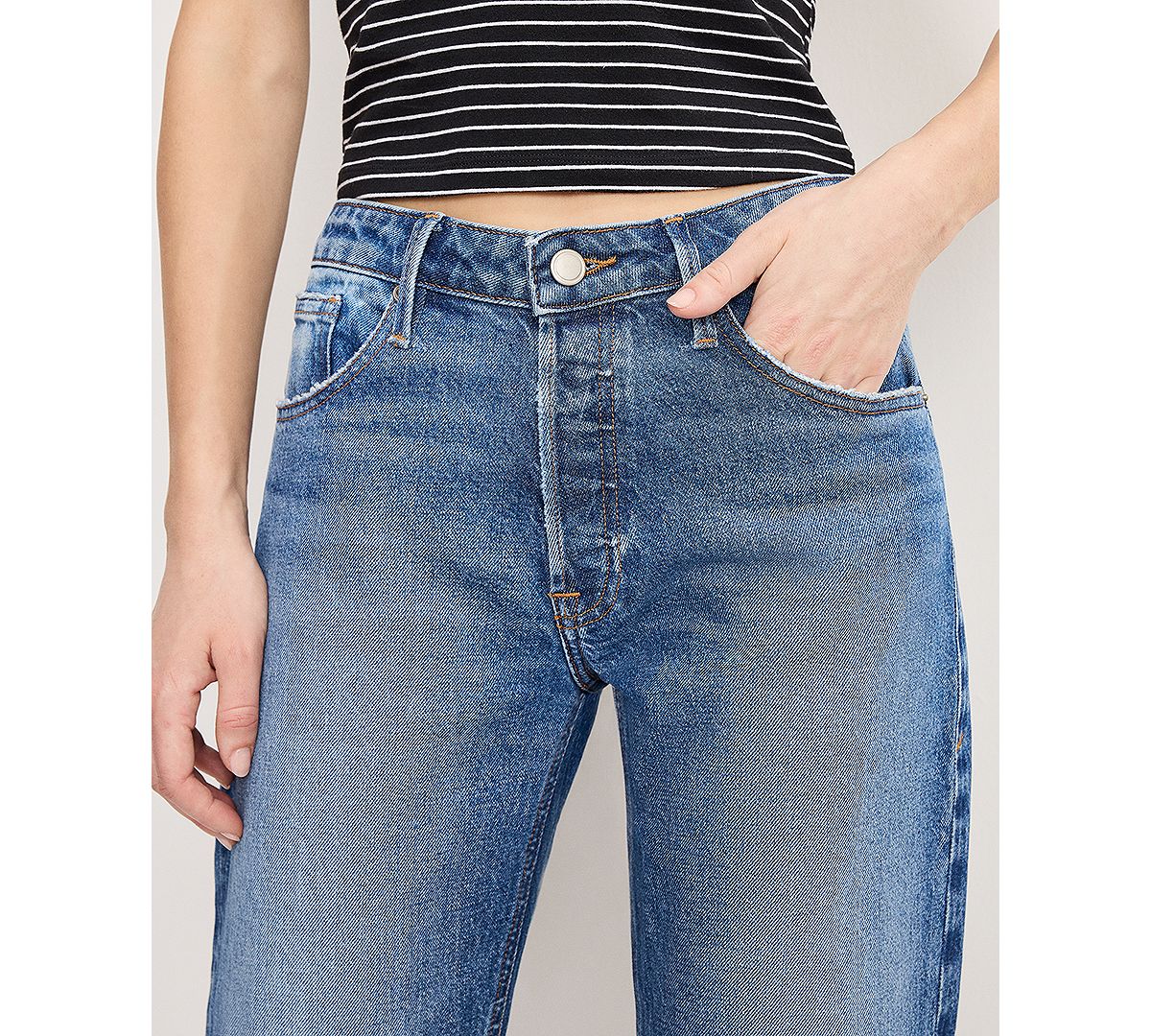 Good American Women's Straight Ankle Jeans view 4 — MAYCSS fashion products
