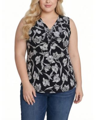 Plus Size Sleeveless Knit V Neck Top