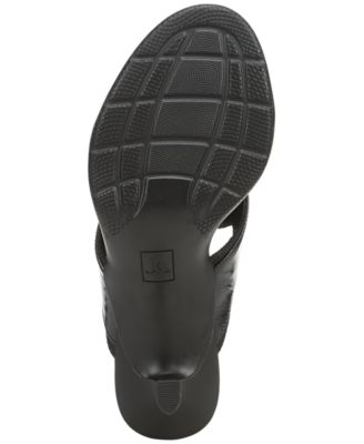 x June Ambrose Women's Ravyn Slip-On Thong Sandals